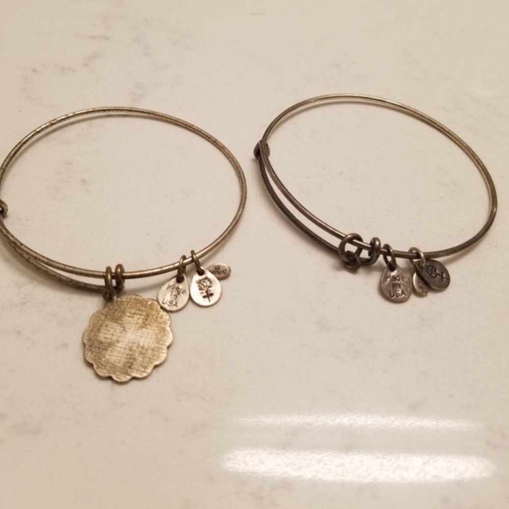 Alex And Ani Silver Lucky Clover Charm Bangle Bracelets St Patrick Day Classic - Picture 7 of 8